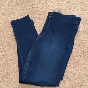 Levi's Women's Deep Blue Skinny Jeans